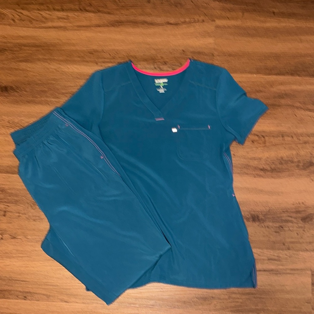 Jogger scrub set